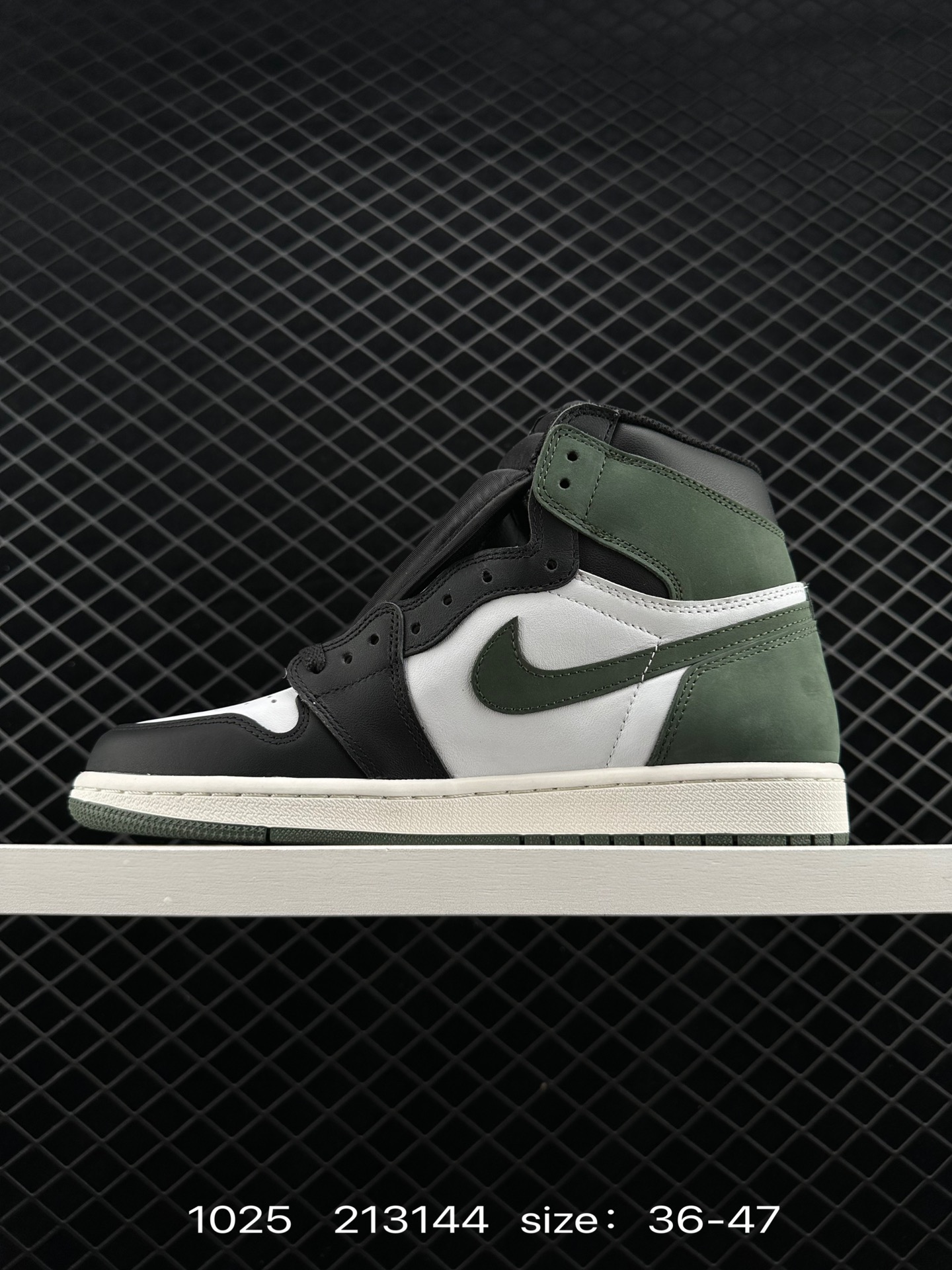 Nike Air Jordan 1 Retro High OG”Black/White“